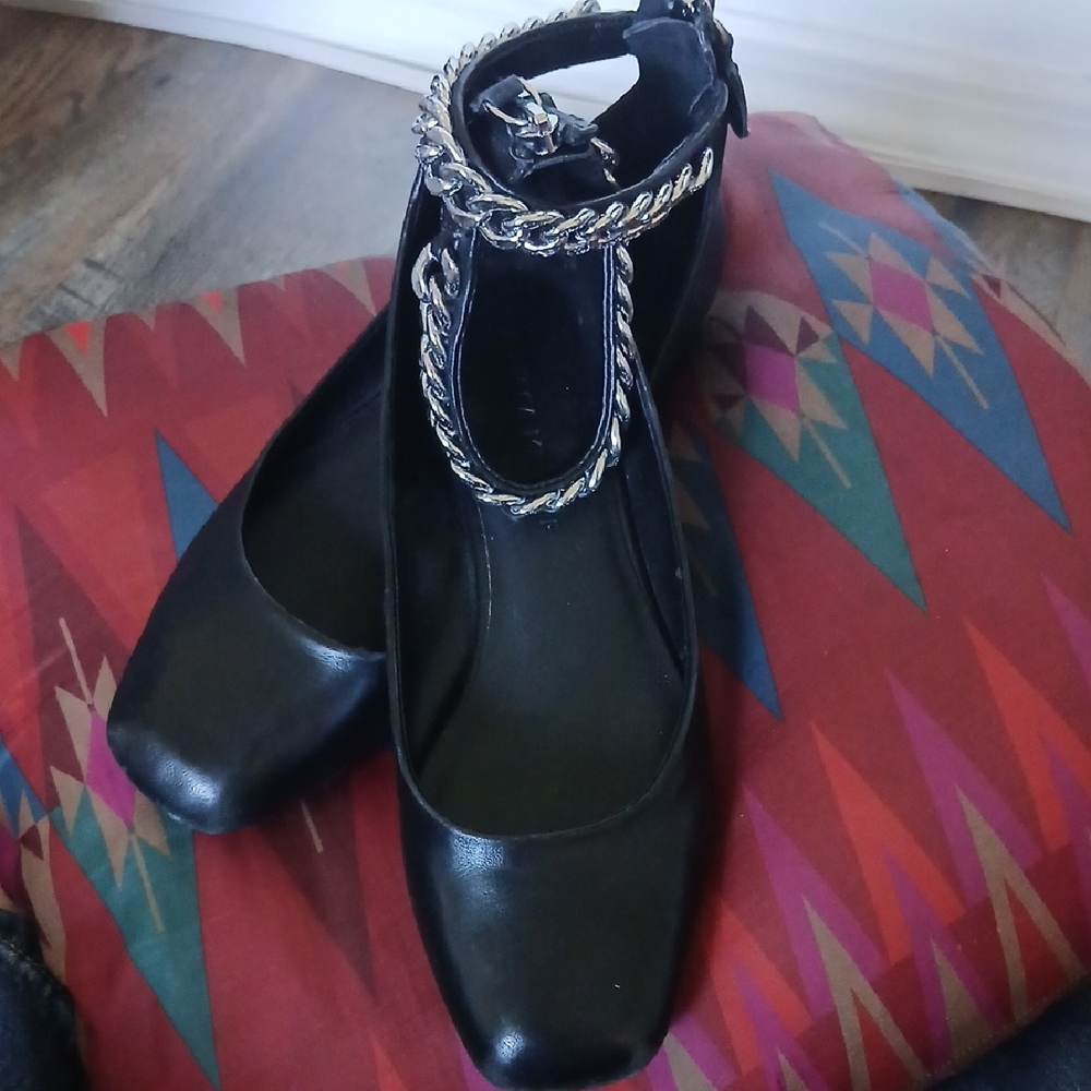 Rebecca Minkoff Raakel Black Leatger Flats with Silver Chain Ankle Strap